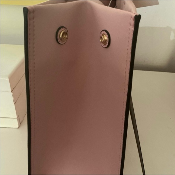 Tory Burch Pink Tote Bag with Iconic Design - Picture 3 of 5